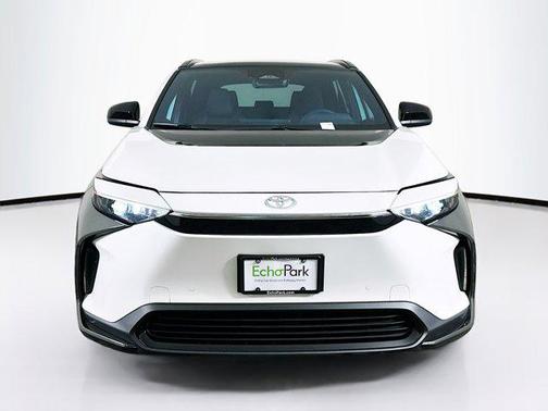 Wind Chill Pearl 2024 Toyota bZ4X XLE