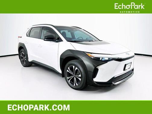 Wind Chill Pearl 2024 Toyota bZ4X XLE