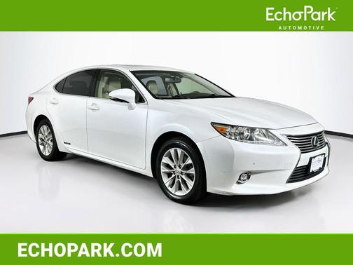 Starfire Pearl 2015 Lexus ES 300h Base