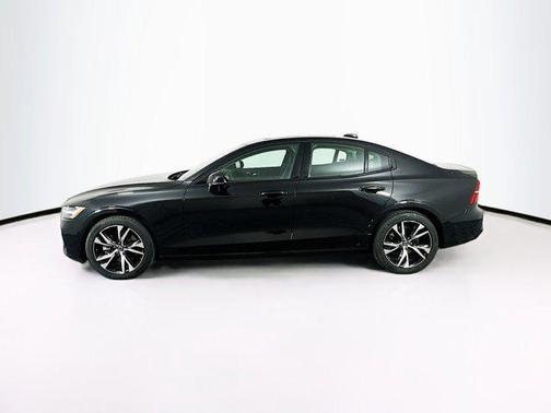2025 Volvo S60 B5 Plus