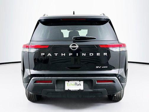2024 Nissan Pathfinder SV 4WD
