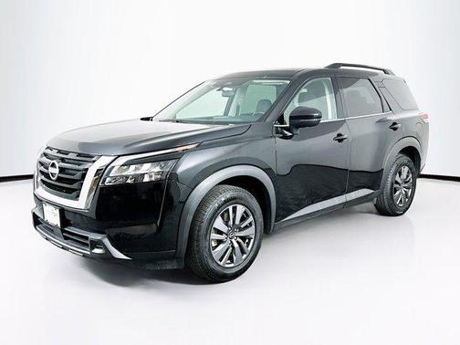 2024 Nissan Pathfinder SV 4WD