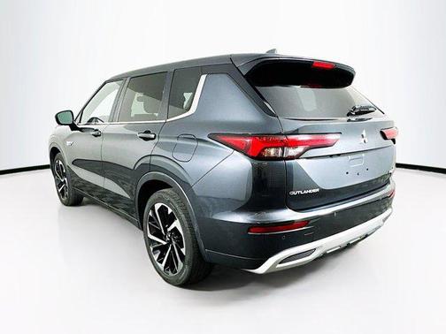 2024 Mitsubishi Outlander PHEV SE S-AWC