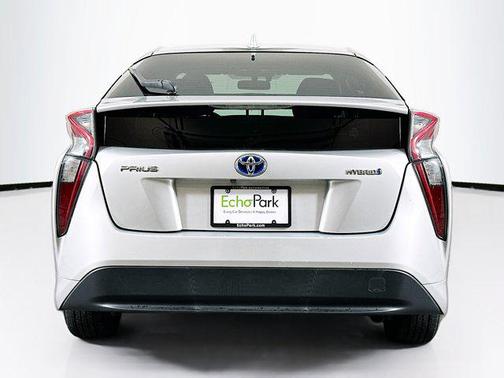 2016 Toyota Prius Three