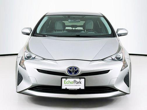 2016 Toyota Prius Three