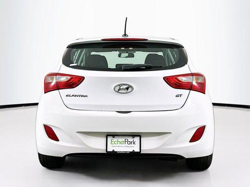 2017 Hyundai Elantra GT Base