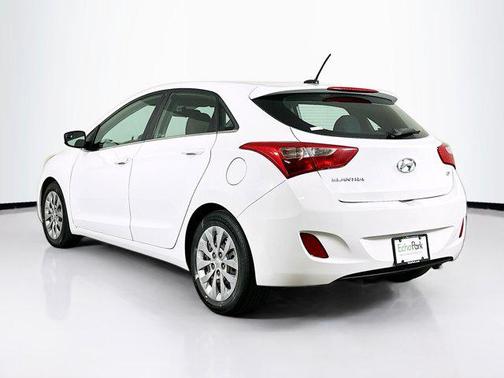 2017 Hyundai Elantra GT Base