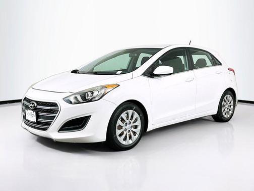 2017 Hyundai Elantra GT Base