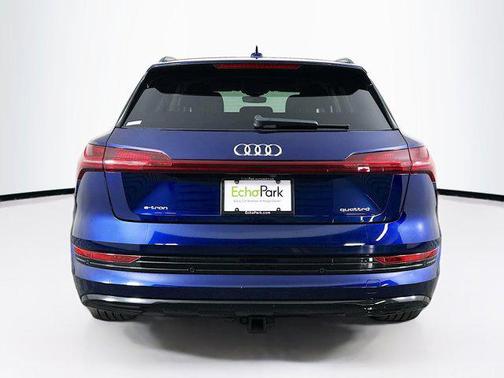 2021 Audi e-tron Premium Plus