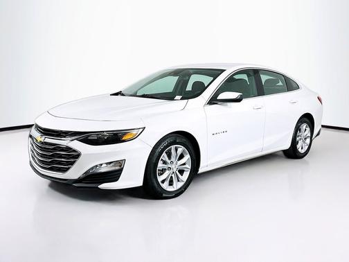 Summit White 2023 Chevrolet Malibu FWD 1LT