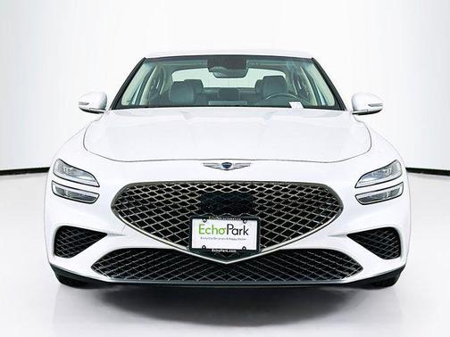 2023 Genesis G70 2.0T RWD
