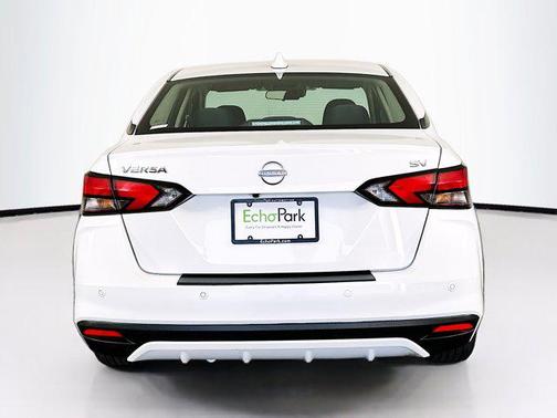 2023 Nissan Versa 1.6 SV