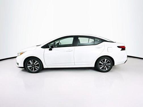 2023 Nissan Versa 1.6 SV