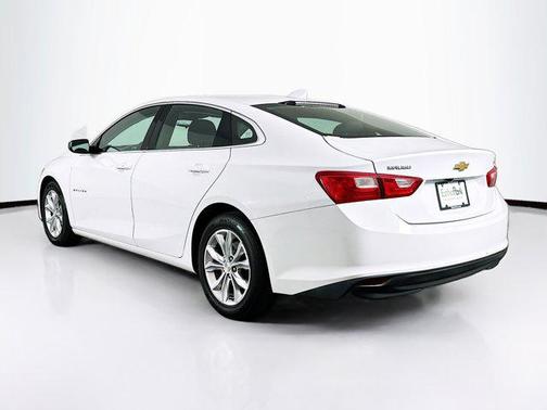 Summit White 2023 Chevrolet Malibu FWD 1LT