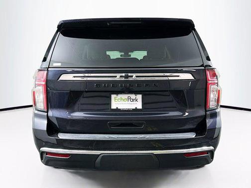 2022 Chevrolet Suburban LS