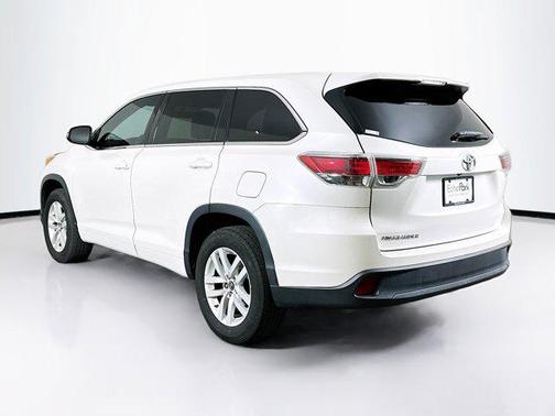 2016 Toyota Highlander LE
