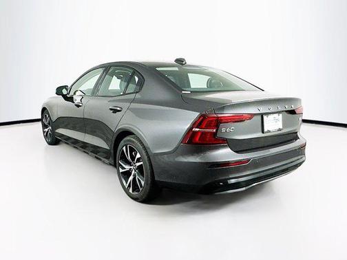 2024 Volvo S60 B5 Core Dark Theme