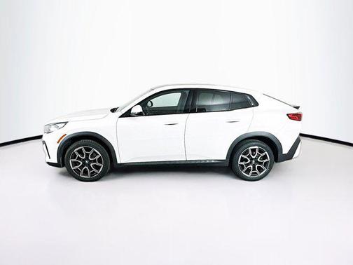 2025 BMW X2 xDrive28i