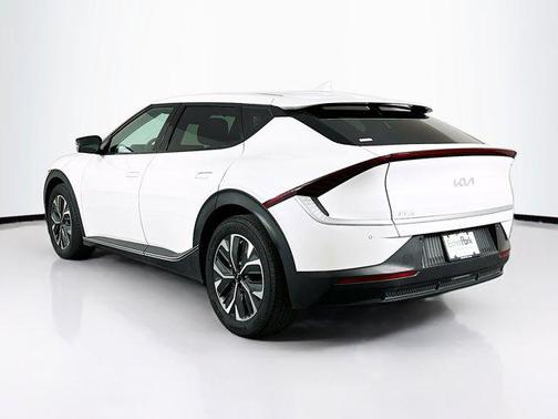 2022 Kia EV6 Light