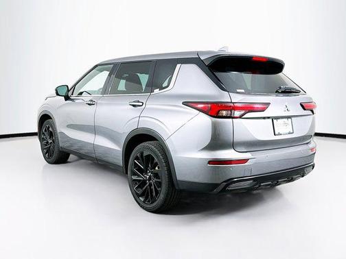 2023 Mitsubishi Outlander SE Black Edition S-AWC