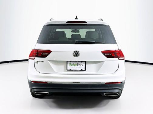 Pure White 2020 Volkswagen Tiguan 2.0T SE