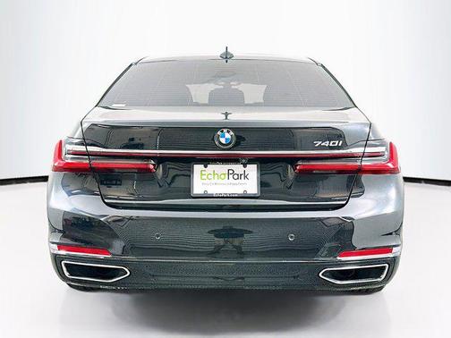 2020 BMW 740 740i
