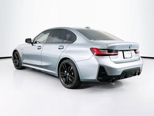 Skyscraper Grey Metallic 2023 BMW 330e 330e