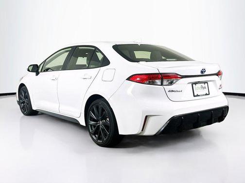 2024 Toyota Corolla Hybrid SE