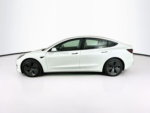 Pearl White Multi-Coat 2023 Tesla Model 3 Standard Range