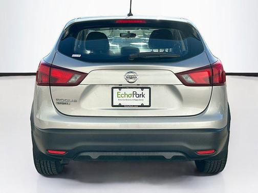 2017 Nissan Rogue Sport S