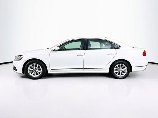 Pure White 2016 Volkswagen Passat 1.8T S