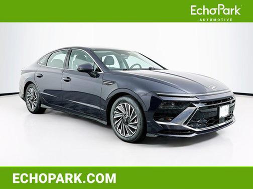 2025 Hyundai SONATA Hybrid SE