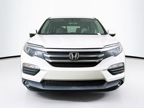2017 Honda Pilot EX