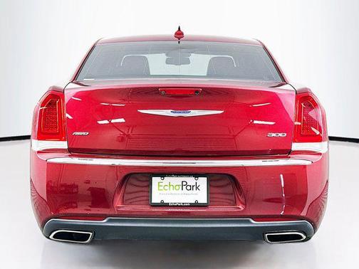 2019 Chrysler 300 Limited