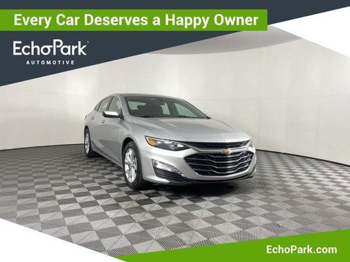 Photo 1 of 32 of 2021 Chevrolet Malibu LT