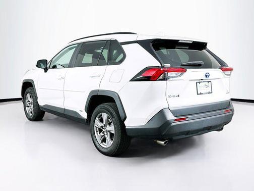2023 Toyota RAV4 Hybrid LE