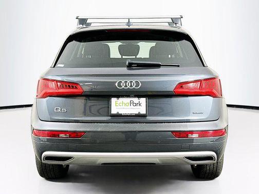 2020 Audi Q5 45 Titanium Premium