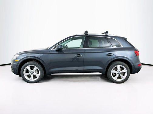 2020 Audi Q5 45 Titanium Premium