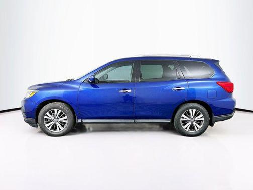2020 Nissan Pathfinder SV