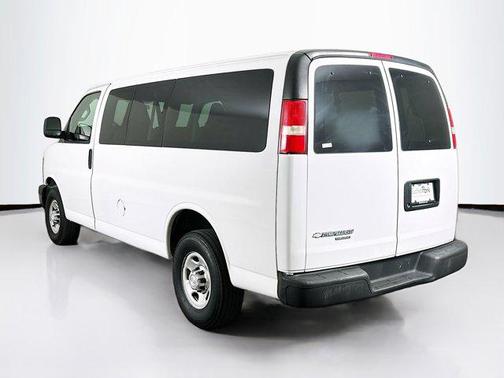 2016 Chevrolet Express 2500 LS