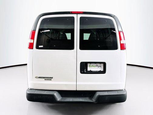 2016 Chevrolet Express 2500 LS