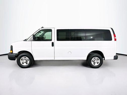 2016 Chevrolet Express 2500 LS