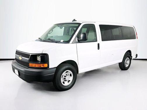 2016 Chevrolet Express 2500 LS