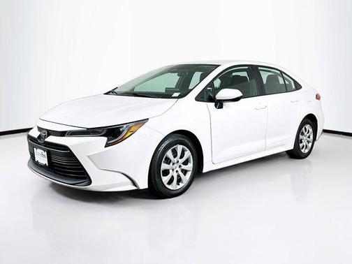 Ice Cap 2024 Toyota Corolla LE