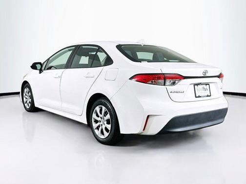 Ice Cap 2024 Toyota Corolla LE
