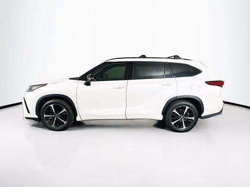 Blizzard Pearl 2021 Toyota Highlander XSE
