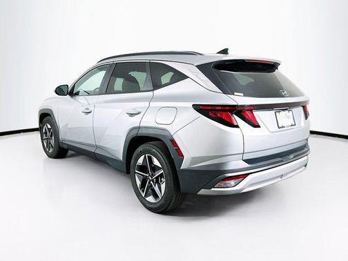 Shimmering Silver 2025 Hyundai TUCSON SEL