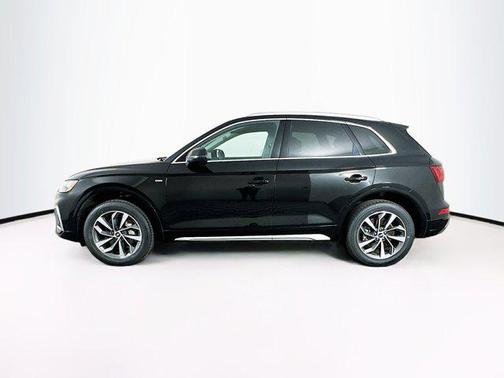 Mythos Black Metallic 2023 Audi Q5 45 S line Premium Plus
