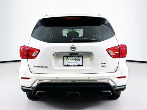 2020 Nissan Pathfinder SL 4WD