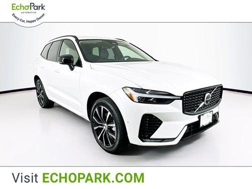 2025 Volvo XC60 B5 Plus